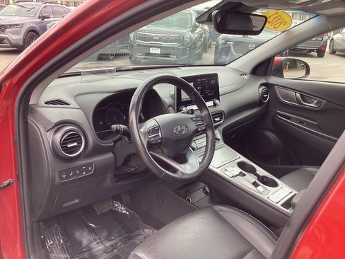 Used 2021 Hyundai Kona Ultimate FWD image 12