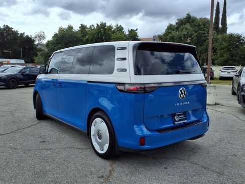 Certified 2025 Volkswagen ID. Buzz 1st Edition RWD image 7
