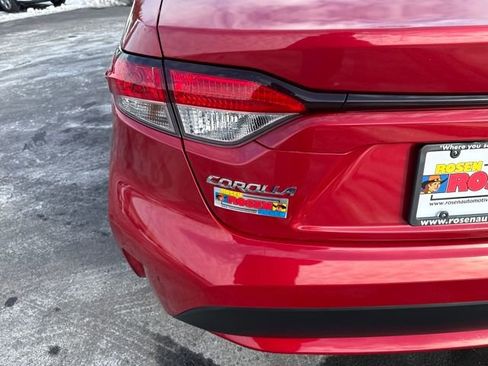 Used 2021 Toyota Corolla LE image 44