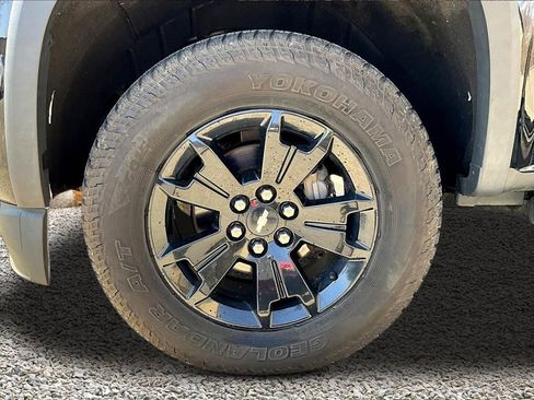 Used 2016 Chevrolet Colorado Z71 w/ LPO, Gearon Divider Package image 9