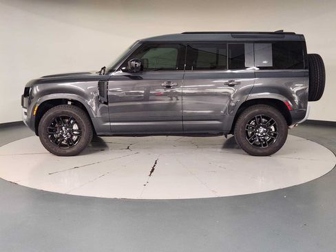 Used 2024 Land Rover Defender 110 S AWD/4WD image 5