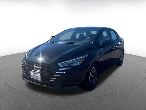 Used 2025 Nissan Versa SV FWD image 7