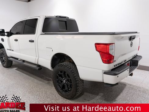 Used 2019 Nissan Titan SL w/ Midnight Edition AWD/4WD image 3