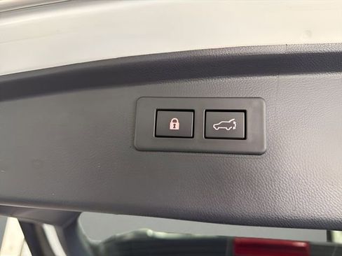Used 2021 Subaru Outback Limited w/ Popular Package #2 AWD/4WD image 38