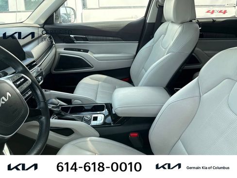 Certified 2024 Kia Telluride EX w/ EX Captain's Chair Package AWD/4WD image 9