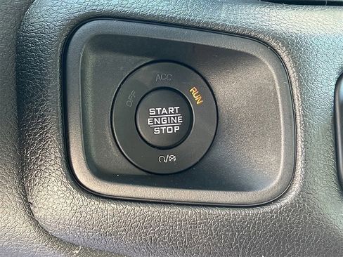 New 2025 Jeep Gladiator Willys image 16