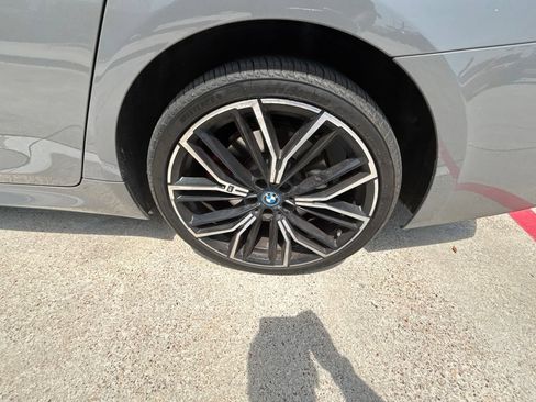 Used 2022 BMW 530e w/ Premium Package RWD image 18