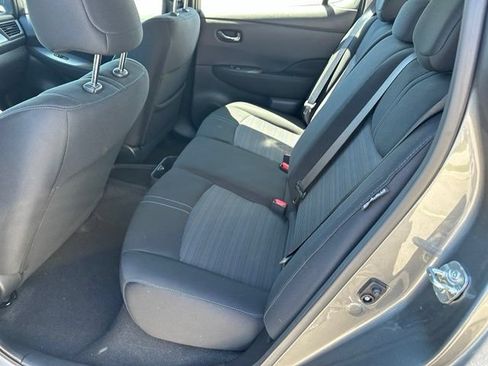 Used 2025 Nissan Leaf S FWD image 10