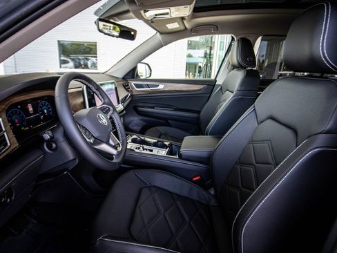 New 2026 Volkswagen Atlas SE FWD image 26