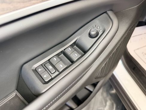 New 2026 Jeep Grand Cherokee Altitude AWD/4WD image 18