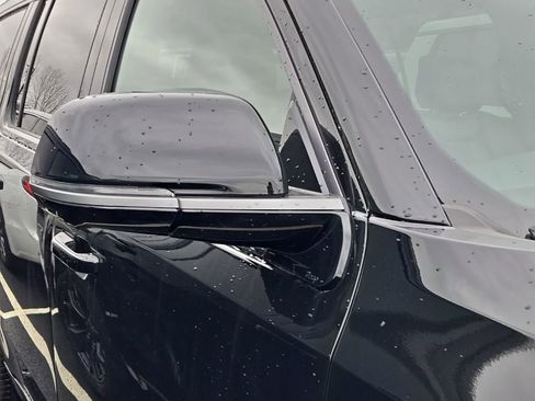 New 2026 Jeep Grand Wagoneer Limited AWD/4WD image 3