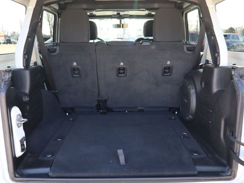 Used 2020 Jeep Wrangler Unlimited Rubicon image 26