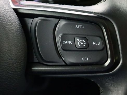 Used 2020 Jeep Wrangler Sport AWD/4WD image 22