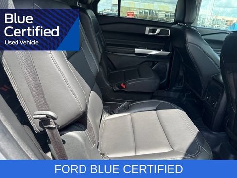 Certified 2024 Ford Explorer XLT w/ Equipment Group 202A RWD image 7