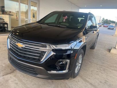 Used 2023 Chevrolet Traverse LT
