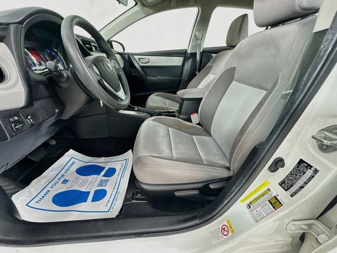 Used 2018 Toyota Corolla LE FWD image 21