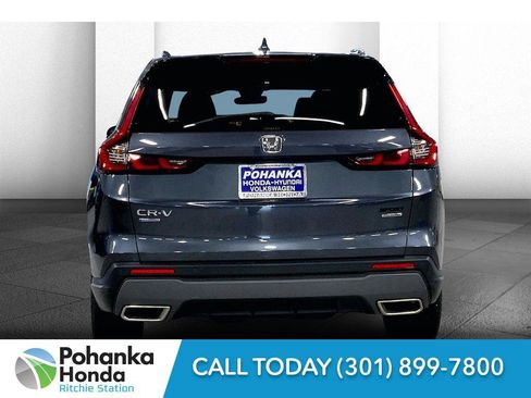 Used 2023 Honda CR-V Sport Touring image 3