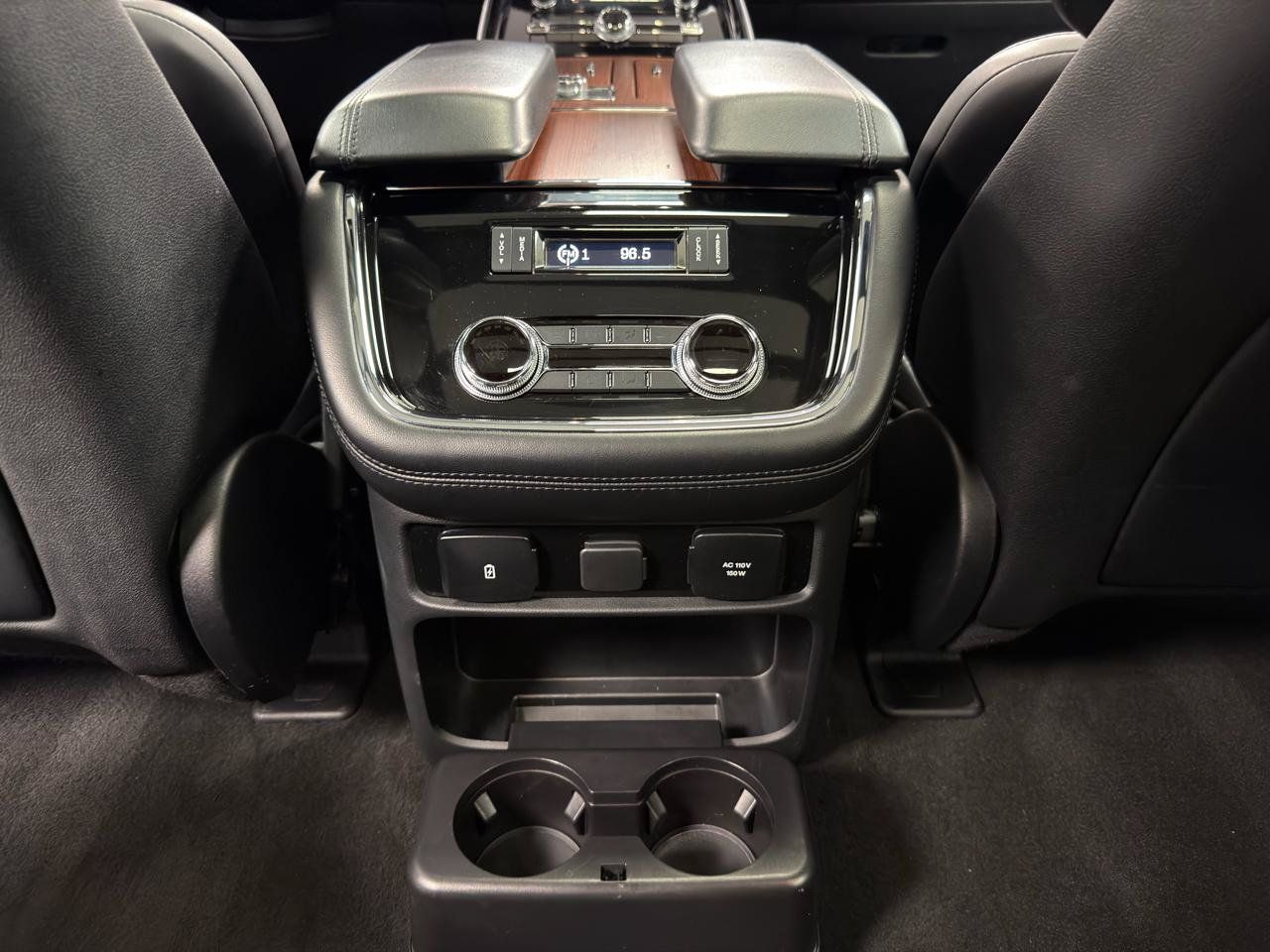 Used 2020 Lincoln Navigator Reserve w/ Luxury Package AWD/4WD image 32