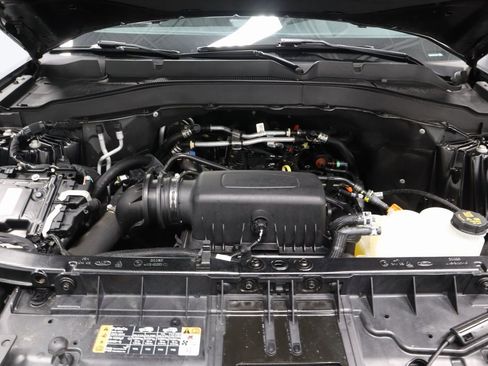 Certified 2023 Ford Explorer XLT w/ Equipment Group 202A image 31
