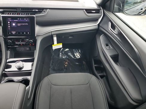 New 2026 Jeep Grand Cherokee Laredo X image 20