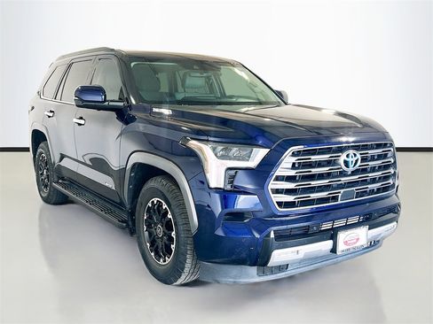 Used 2023 Toyota Sequoia Limited image 3