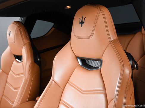 Used 2014 Maserati GranTurismo MC RWD image 28