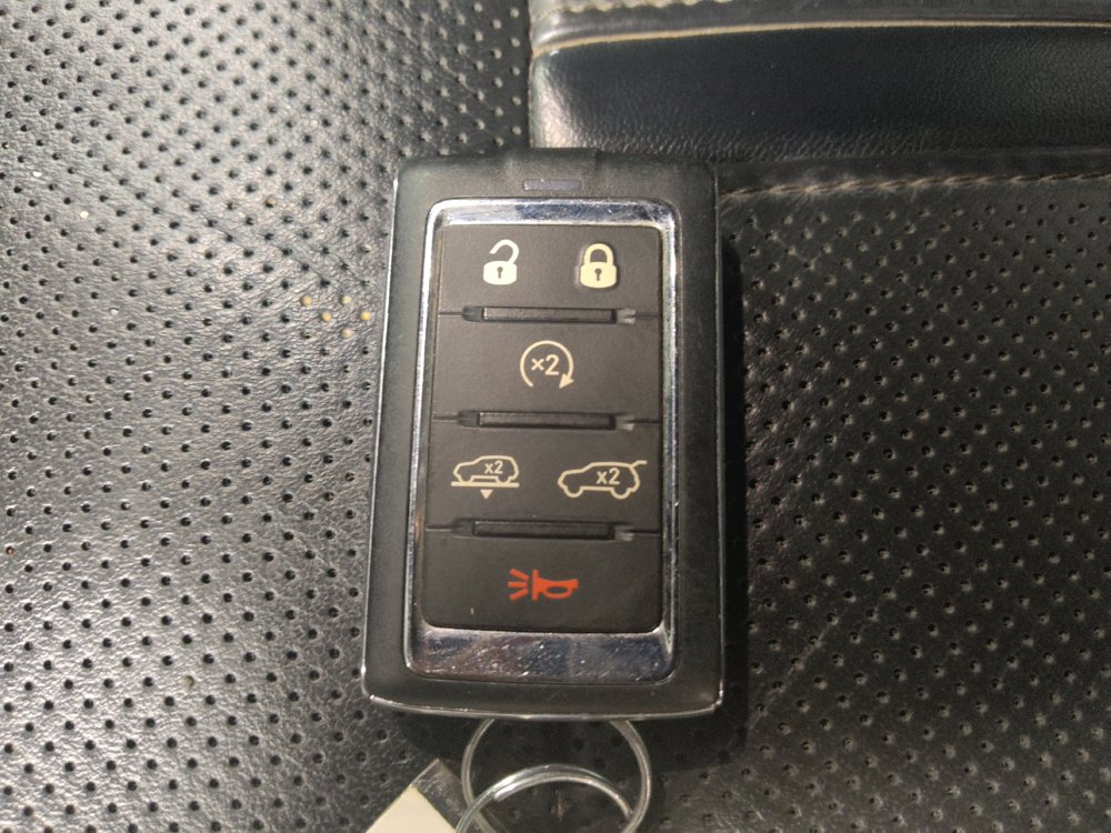 Used 2022 Jeep Wagoneer Series III AWD/4WD image 32