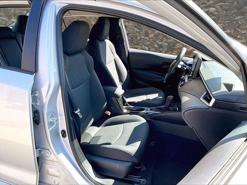 Used 2022 Toyota Corolla LE FWD image 7