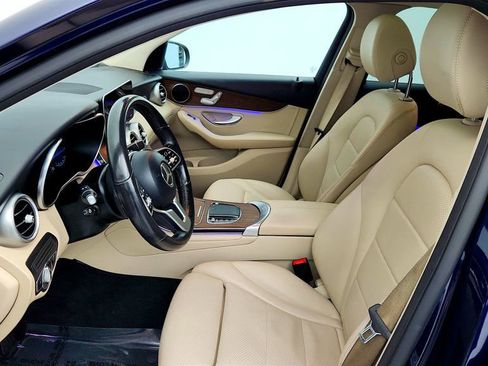 Used 2022 Mercedes-Benz GLC 300 4MATIC w/ Premium Package Lite image 19