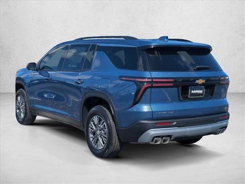 New 2026 Chevrolet Traverse LT w/ Driver Confidence Package FWD image 9