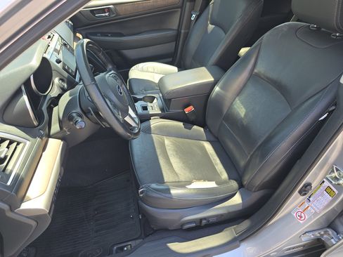 Used 2016 Subaru Outback 2.5i Limited AWD/4WD image 28