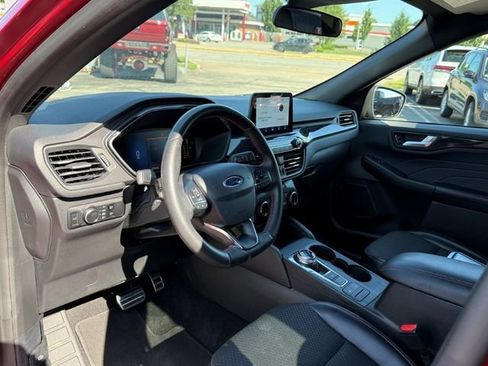 Used 2024 Ford Escape ST-Line AWD/4WD image 12