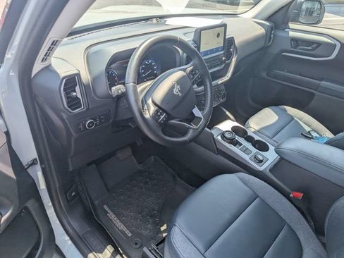 Used 2023 Ford Bronco Sport Outer Banks w/ Tech Package AWD/4WD image 13