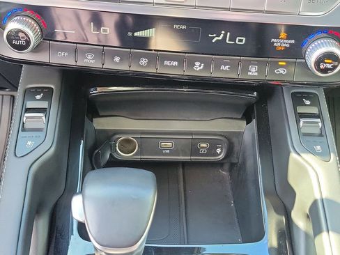 Used 2023 Kia Telluride SX image 34