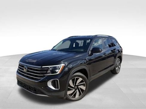 Used 2024 Volkswagen Atlas SE AWD/4WD image 1