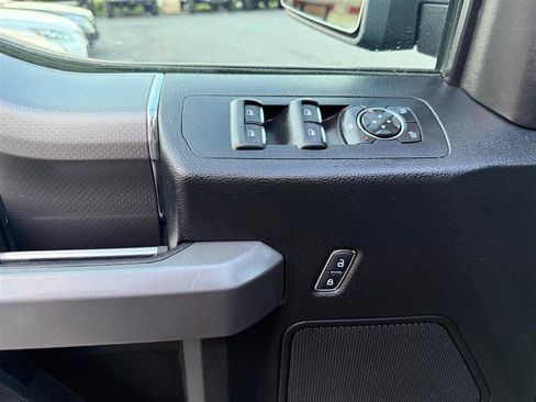 Used 2016 Ford F150 XLT w/ Equipment Group 302A Luxury image 30