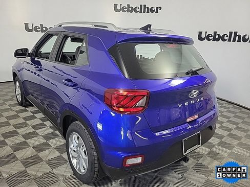Used 2020 Hyundai Venue SEL image 4