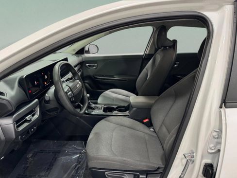 Used 2025 Kia K4 LXS image 20