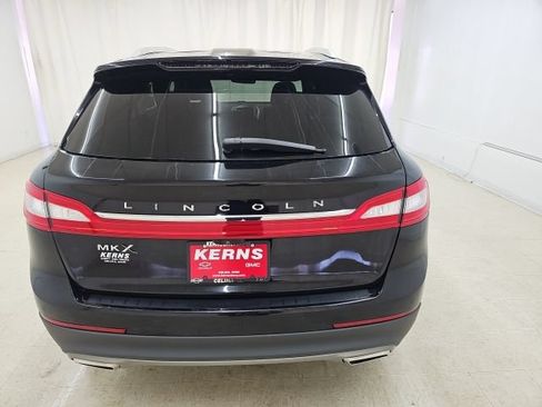 Used 2017 Lincoln MKX Reserve w/ Lincoln MKX Climate Package FWD image 15