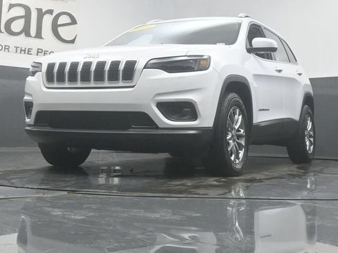 Used 2020 Jeep Cherokee Latitude Plus w/ Comfort/Convenience Group AWD/4WD image 4