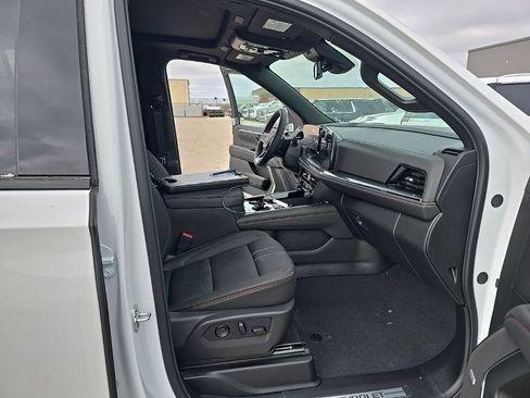 Used 2026 Chevrolet Suburban RST w/ Comfort Package image 12