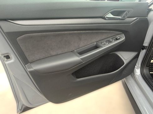 New 2026 Volkswagen Golf SE image 12