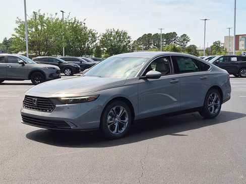 New 2026 Honda Accord EX-L image 7