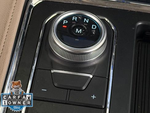 Used 2024 Ford Expedition Max XLT image 18
