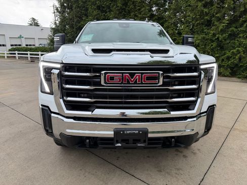 New 2026 GMC Sierra 2500 SLE w/ SLE Value Package; AWD/4WD image 6