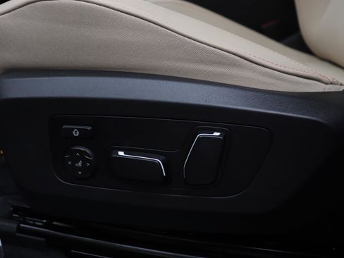 Used 2025 BMW X3 xDrive30i w/ Convenience Package image 27