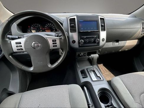 Used 2019 Nissan Frontier SV AWD/4WD image 8