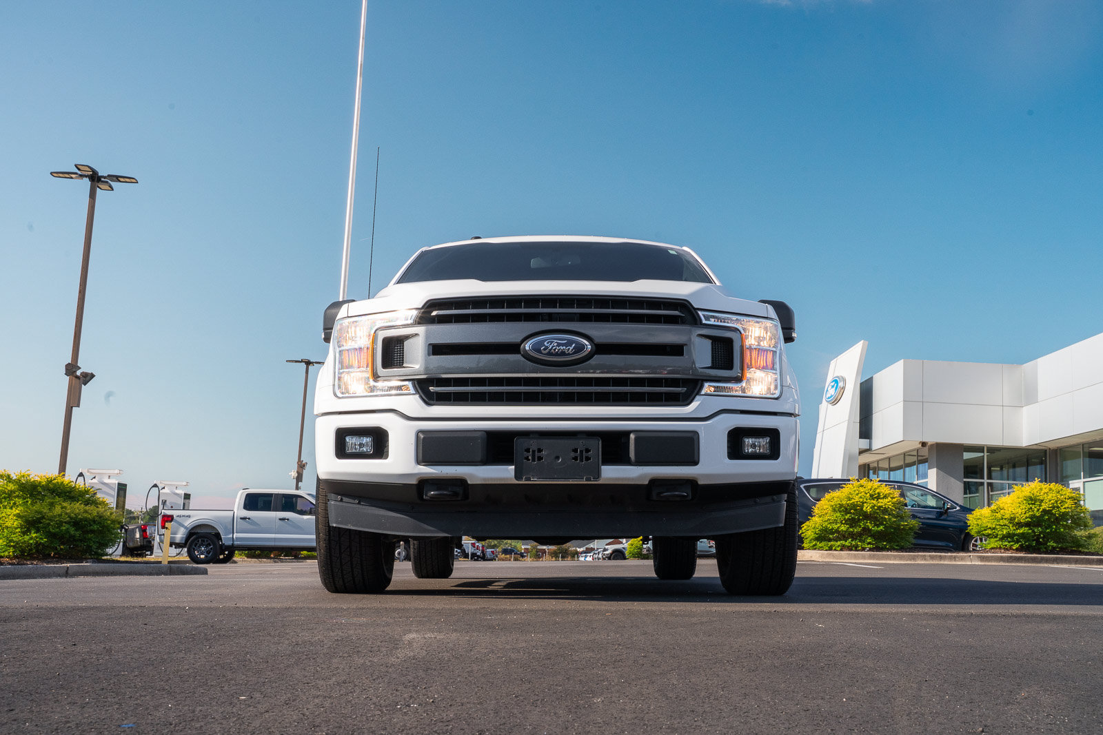 Certified 2018 Ford F150 XLT w/ Equipment Group 302A Luxury AWD/4WD image 5