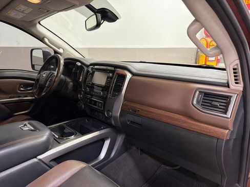Used 2018 Nissan Titan Platinum Reserve w/ Platinum Utility Package image 43