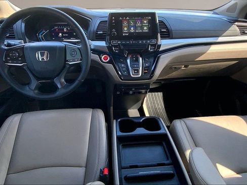 Used 2022 Honda Odyssey Touring image 15